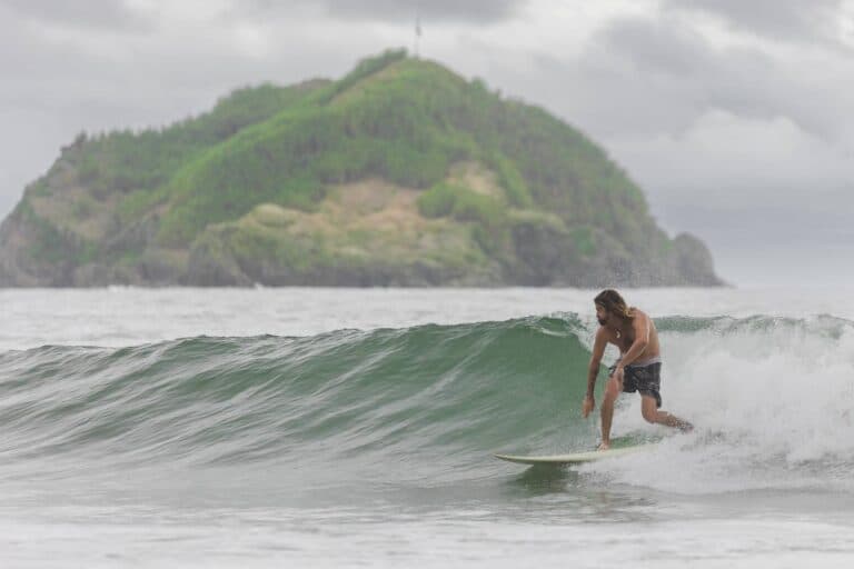 Alejandro Surf School